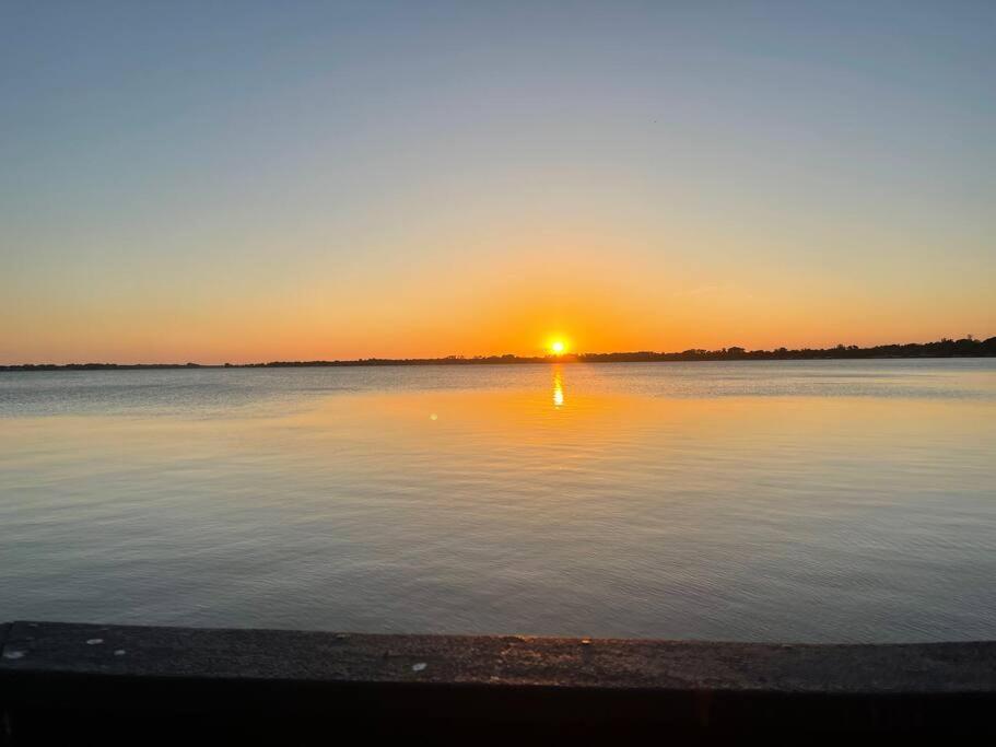 Lakefront Duplex With Pontoon Boat 2 Bedroom Home Mount Dora Exterior foto